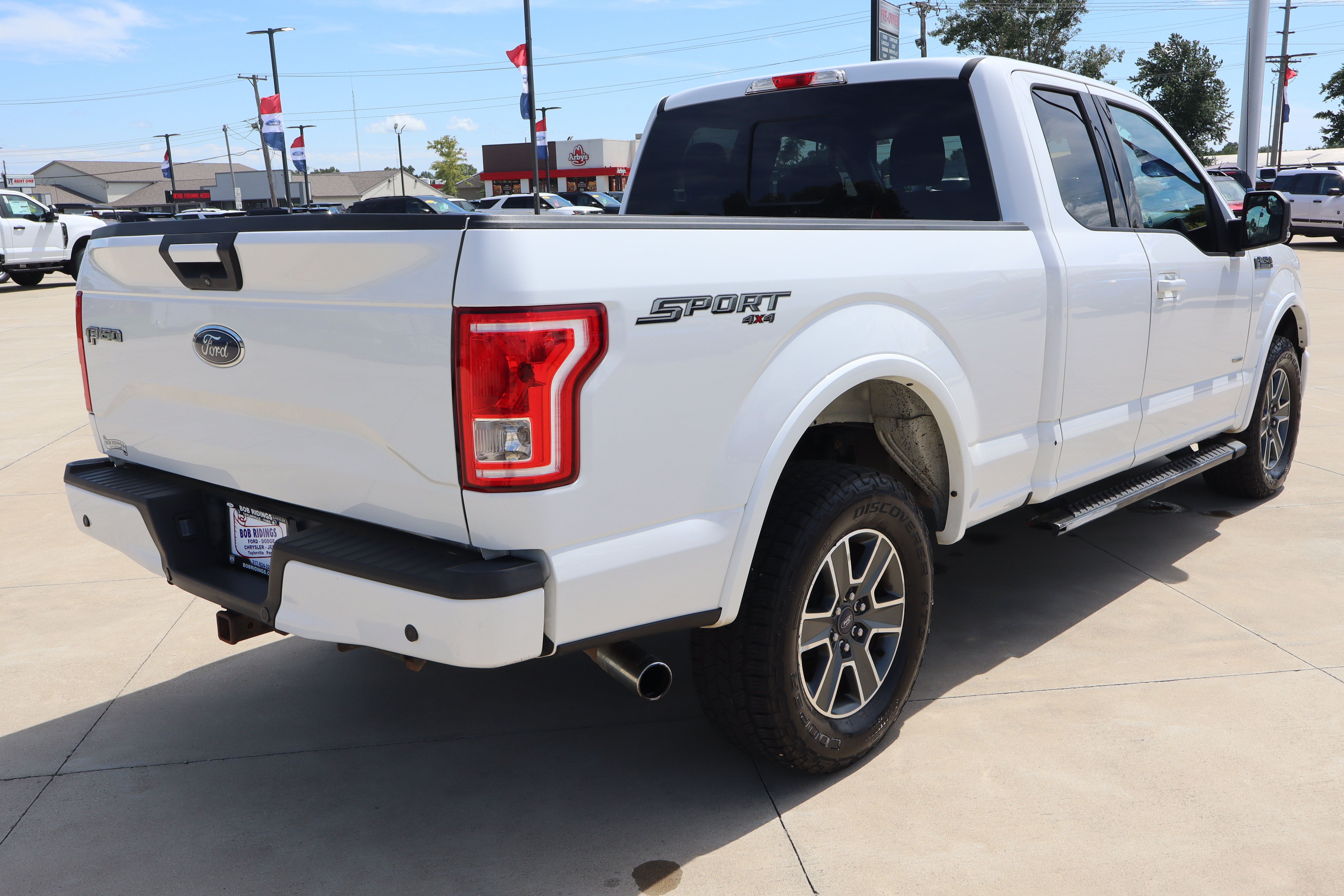 Used 2016 Ford F150 XLT w/ Equipment Group 302A Luxury AWD/4WD image 5
