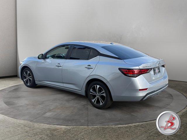 Used 2021 Nissan Sentra SV image 3