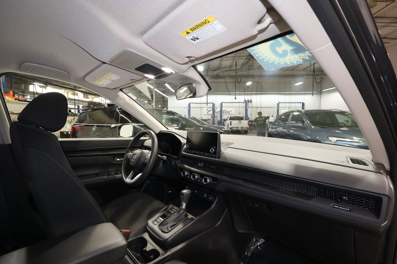 Used 2025 Honda CR-V LX image 27