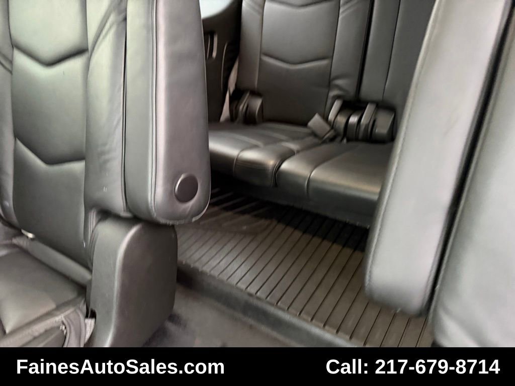 Used 2018 Cadillac Escalade Premium Luxury image 54
