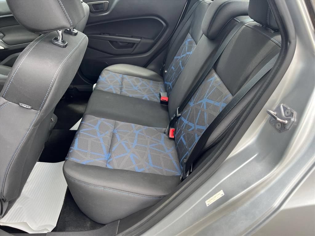 Used 2013 Ford Fiesta SE FWD image 12