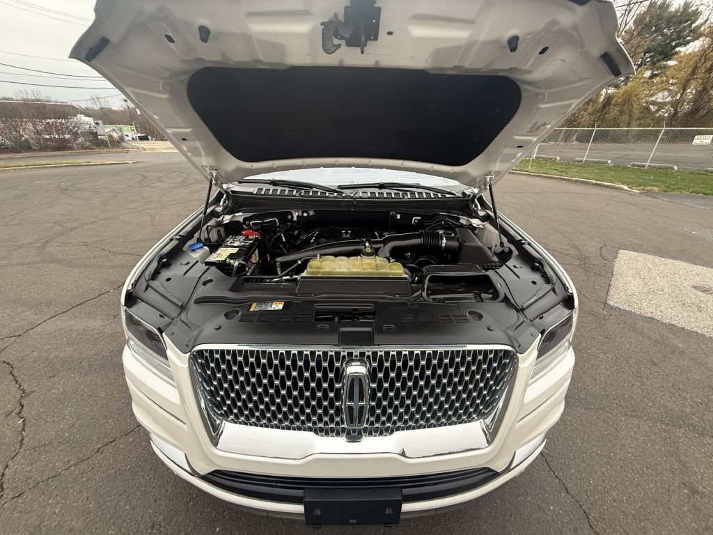 Used 2019 Lincoln Navigator Reserve image 37