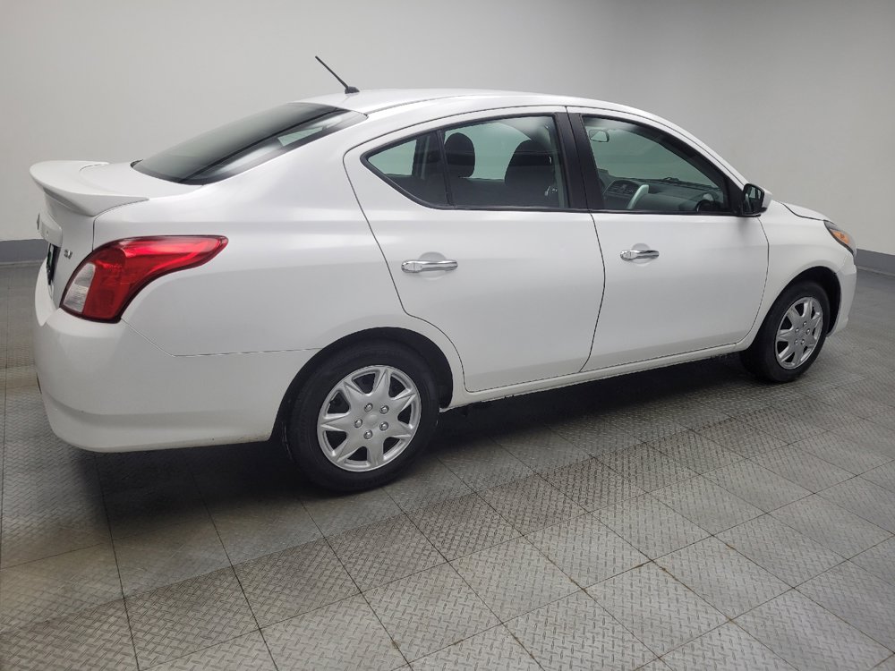 Used 2019 Nissan Versa SV image 10