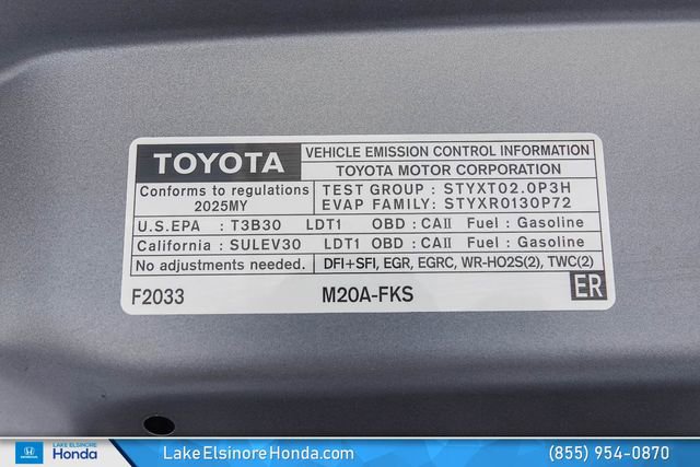 Used 2025 Toyota Corolla Cross L image 30