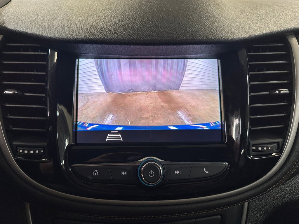 Used 2020 Chevrolet Trax LT w/ Driver Confidence Package image 13