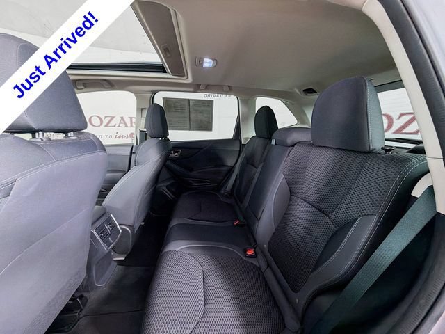 Used 2023 Subaru Forester Premium AWD/4WD image 9