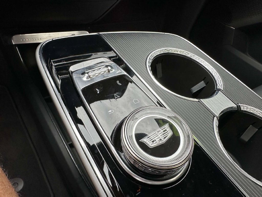 Used 2024 Cadillac Lyriq Sport RWD image 23