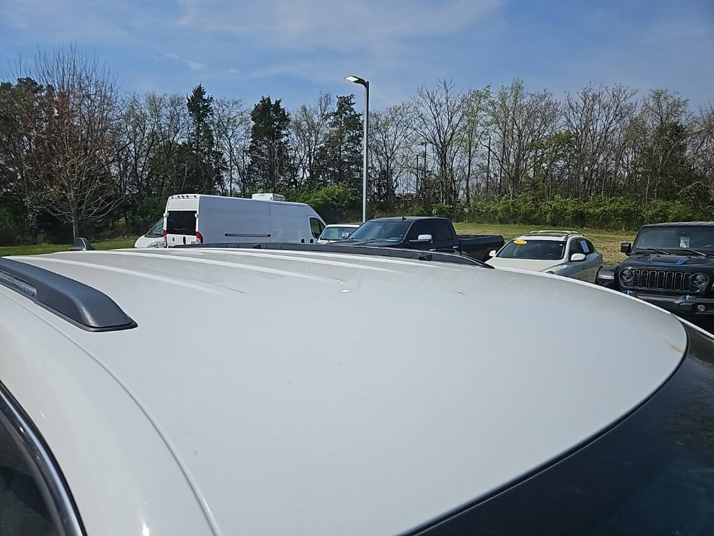 Used 2023 Jeep Grand Cherokee L Laredo image 9