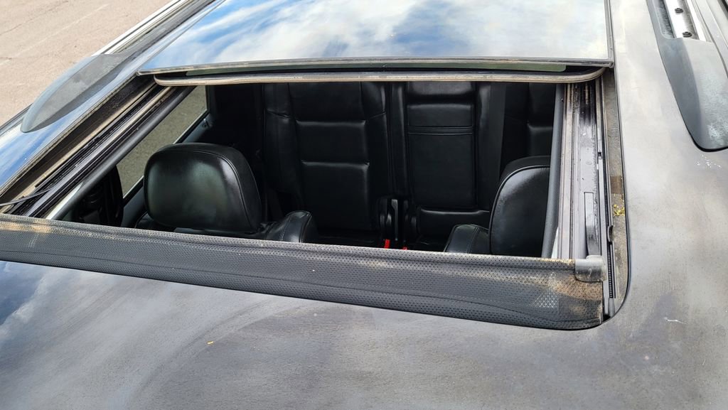 Used 2018 Jeep Grand Cherokee Overland image 39