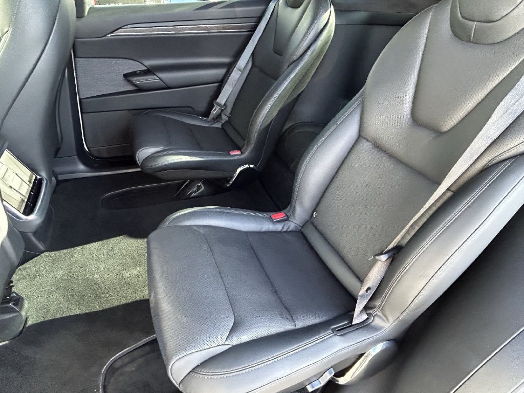 Used 2023 Tesla Model X AWD/4WD image 13