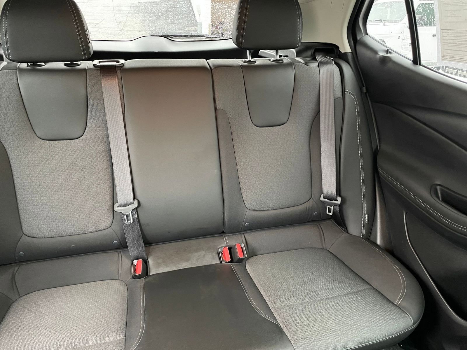 Used 2025 Buick Encore GX Preferred image 35