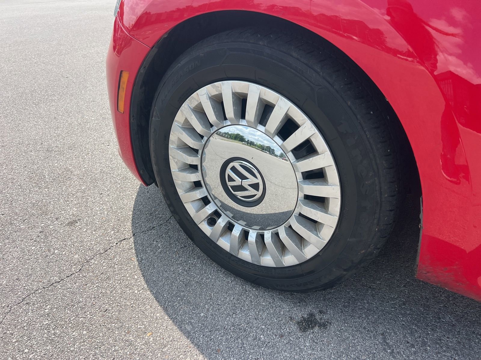 Used 2013 Volkswagen Beetle 2.5 FWD image 9