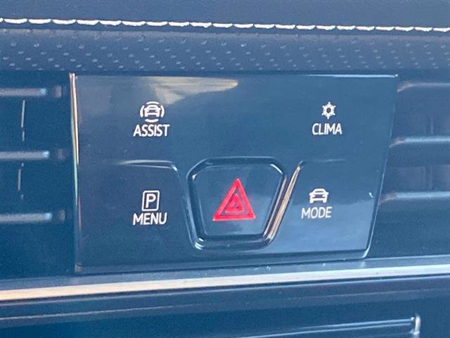 Used 2024 Volkswagen Atlas Cross Sport SE image 29