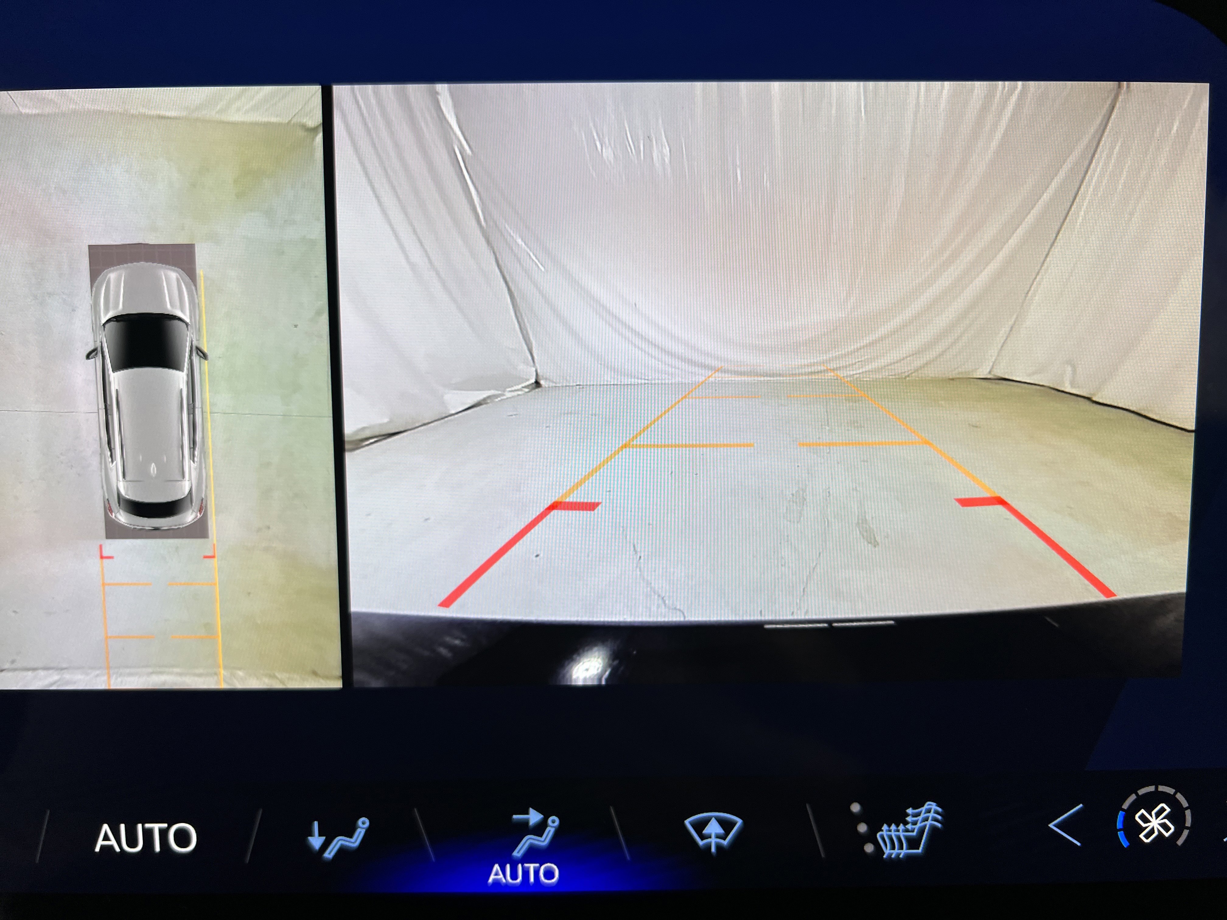 Used 2024 Chevrolet Equinox EV RS FWD image 19