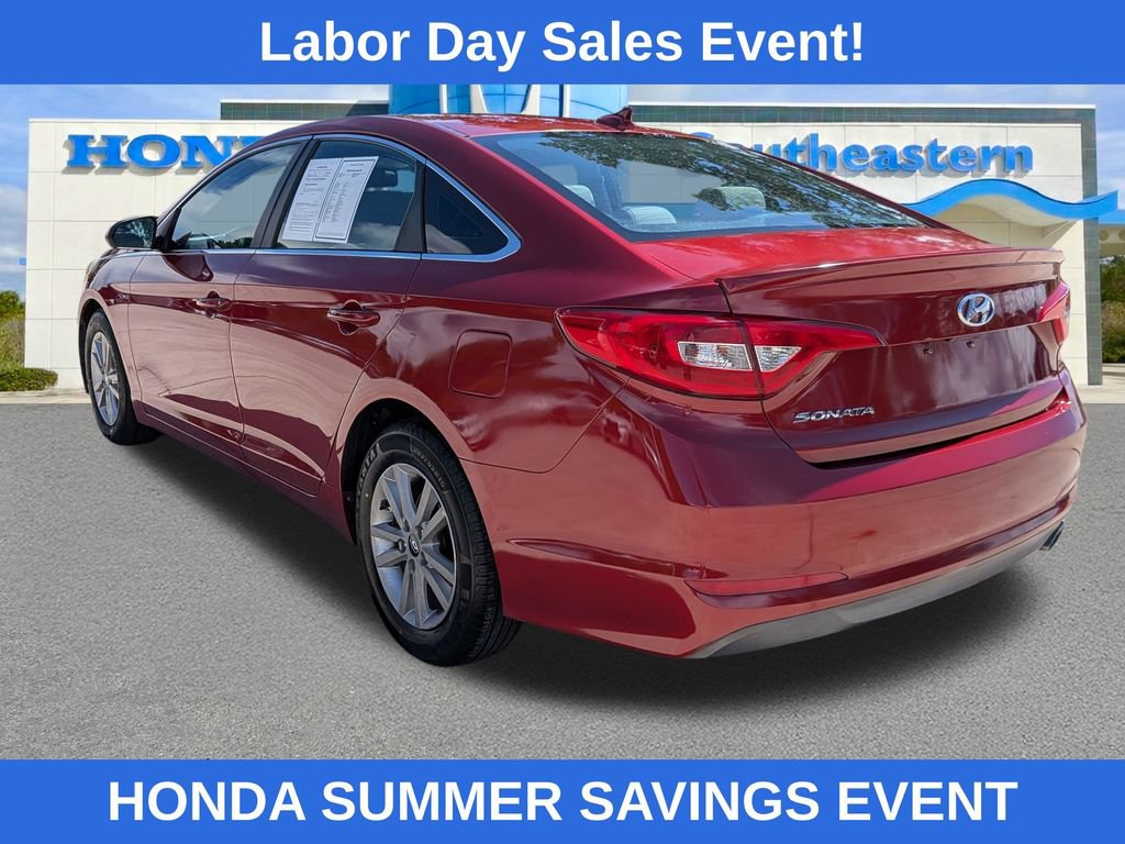 Used 2015 Hyundai Sonata SE w/ Option Group 09 FWD image 5