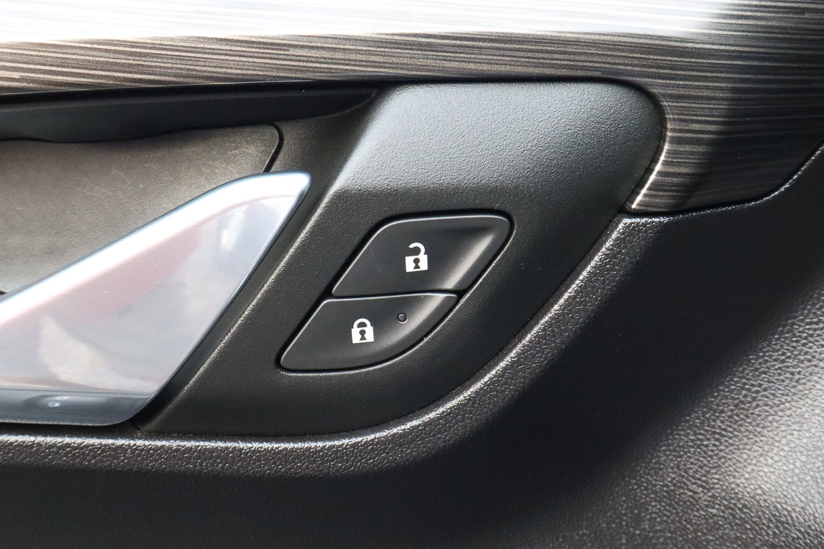 Used 2024 GMC Terrain SLE image 15