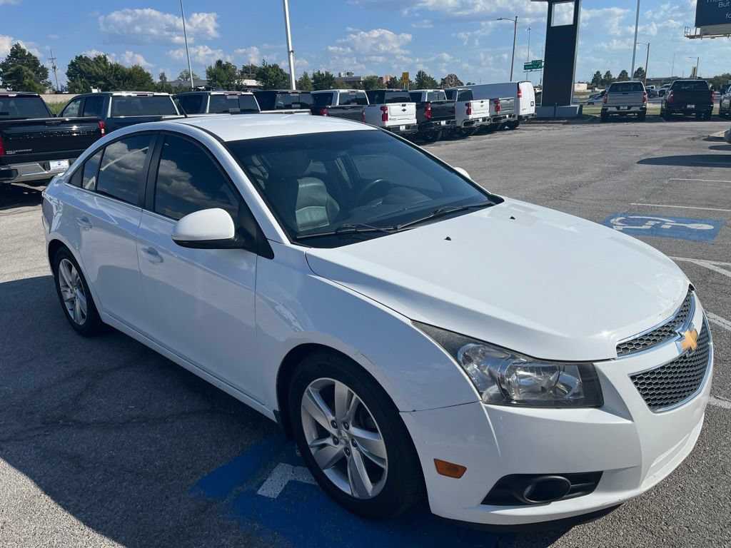 Used 2014 Chevrolet Cruze Diesel FWD image 2