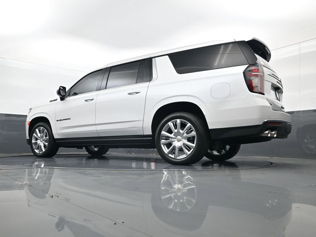 Used 2024 Chevrolet Suburban High Country image 28