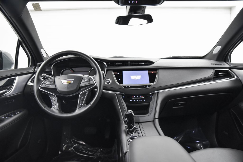 Used 2025 Cadillac XT5 Premium Luxury image 24