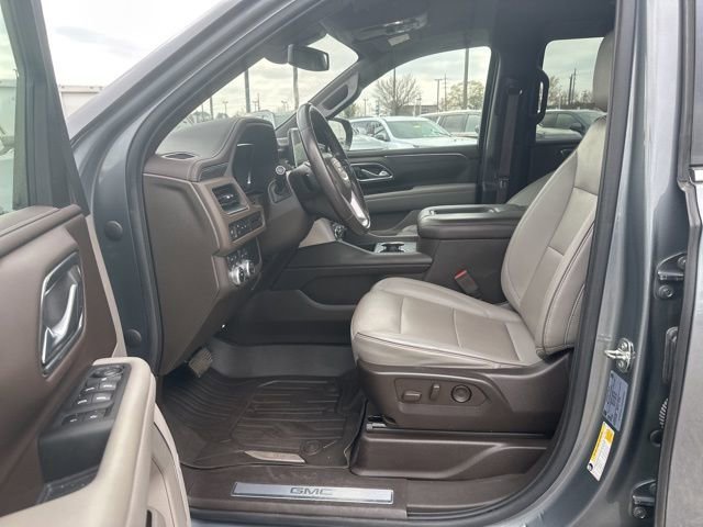Used 2022 GMC Yukon SLT AWD/4WD image 16