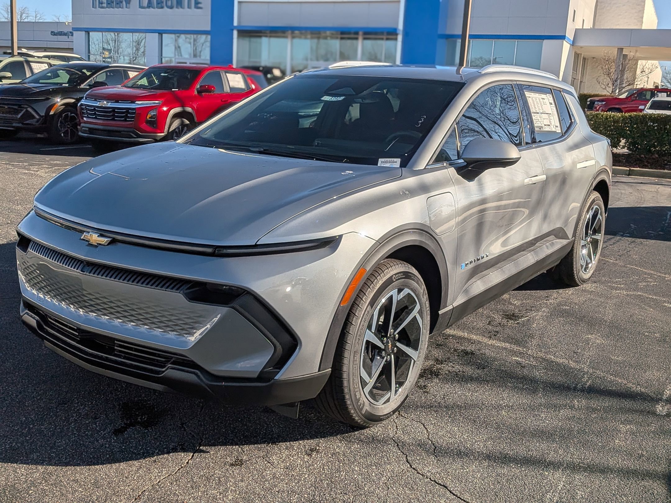 New 2026 Chevrolet Equinox EV LT FWD image 3