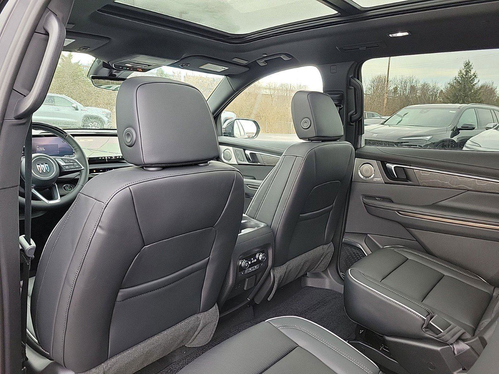 New 2026 Buick Enclave Avenir w/ Super Cruise Package image 13