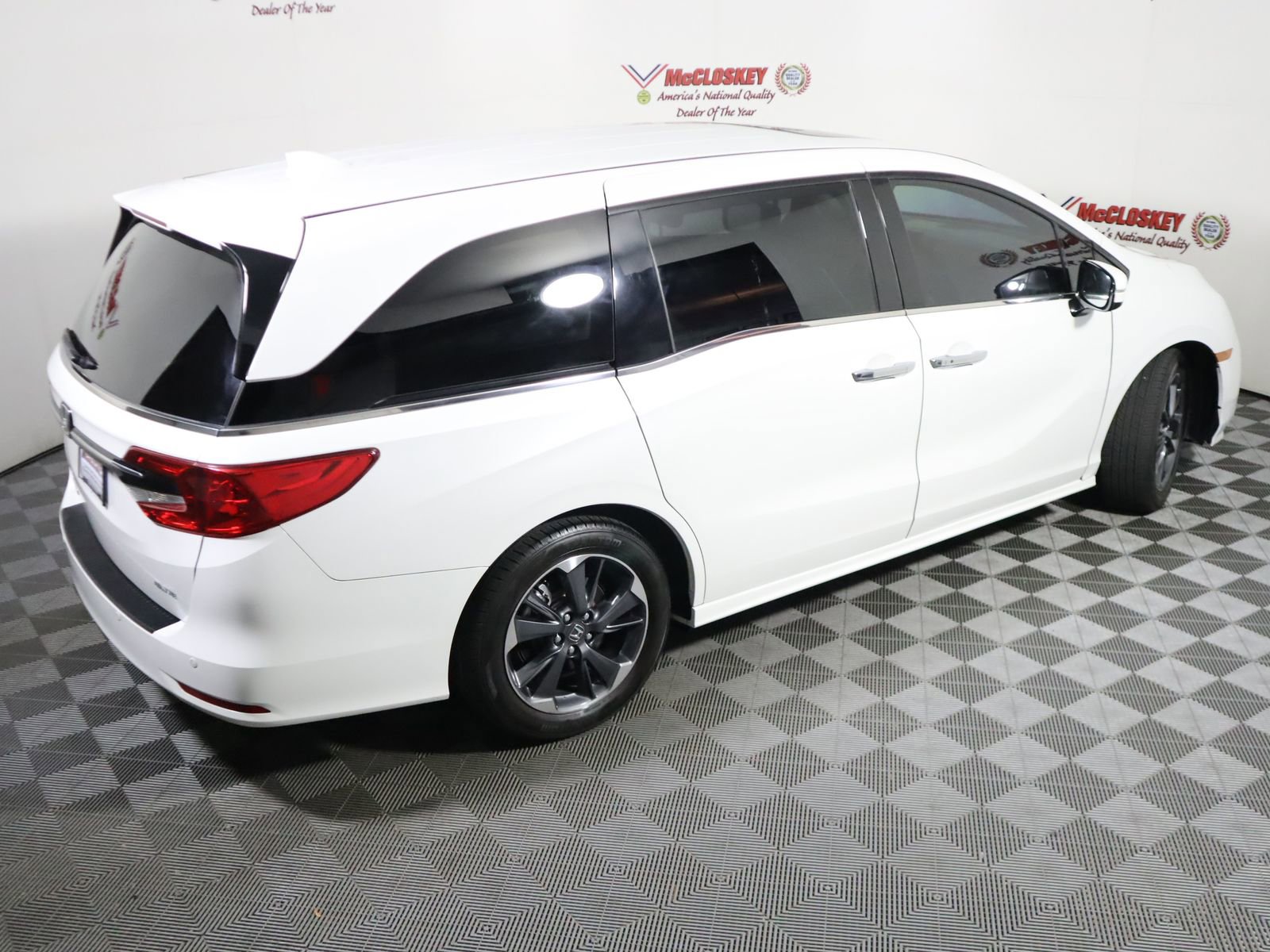 Used 2022 Honda Odyssey Elite image 4