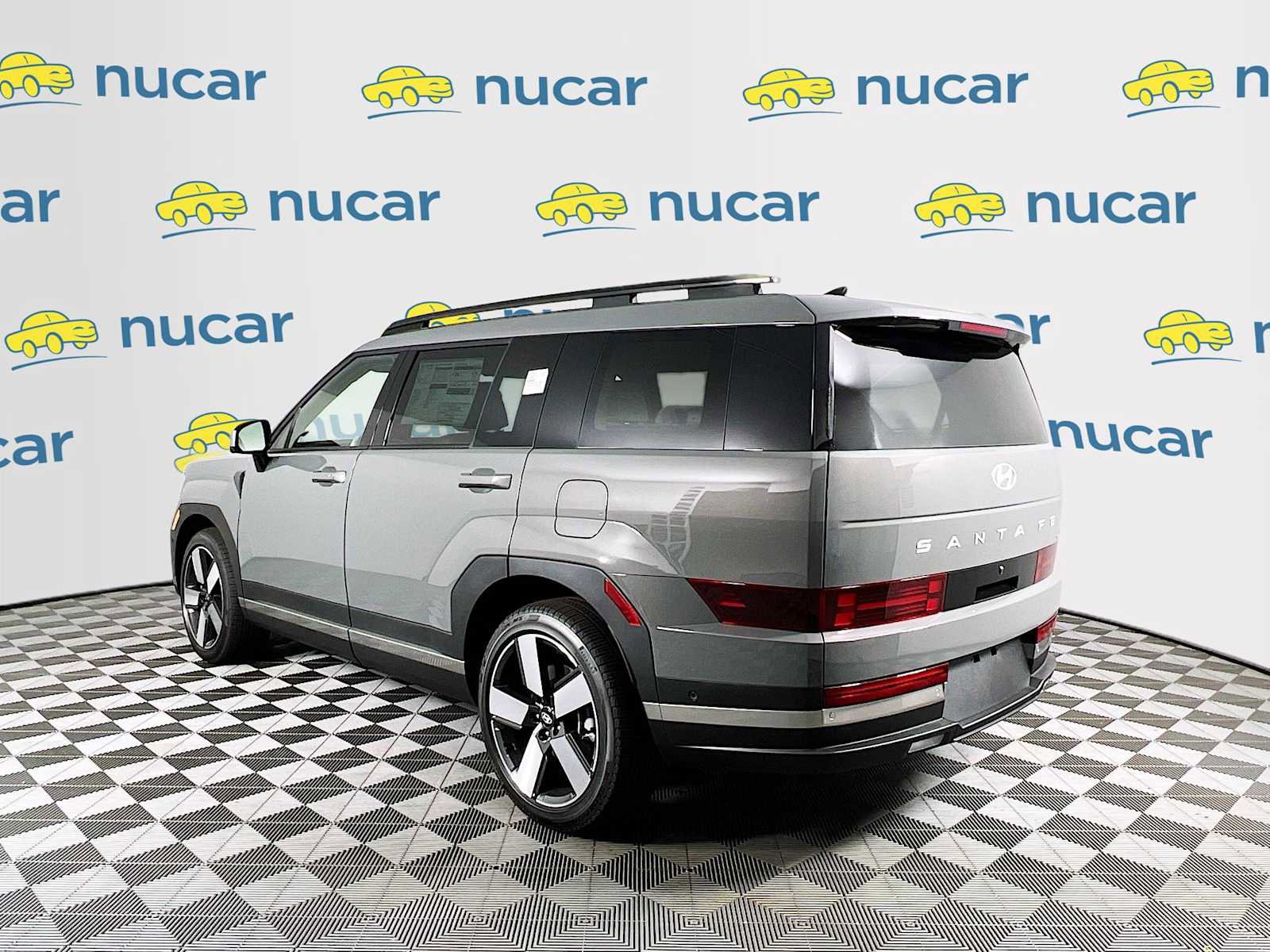 Used 2025 Hyundai Santa Fe Limited image 4