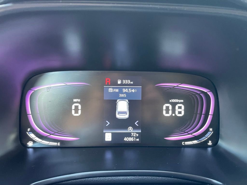 Certified 2023 Kia Soul LX w/ LX Technology Package FWD image 35