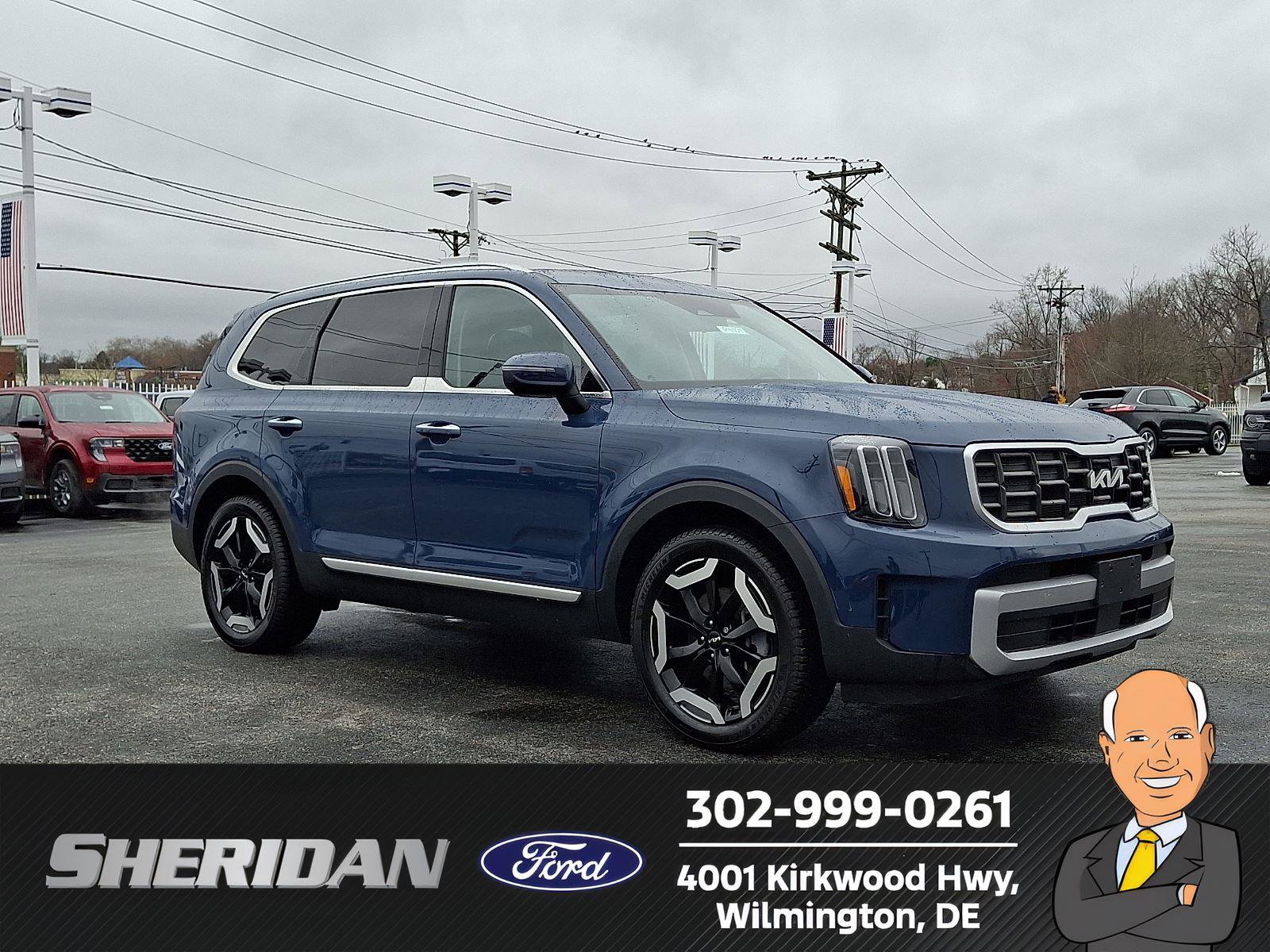 Used 2023 Kia Telluride S w/ S Sunroof Package