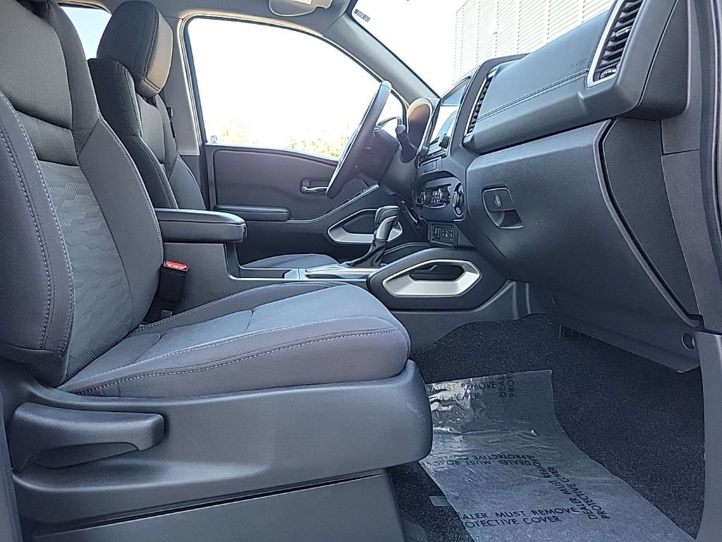 Certified 2024 Nissan Frontier SV w/ SV Convenience Package AWD/4WD image 16