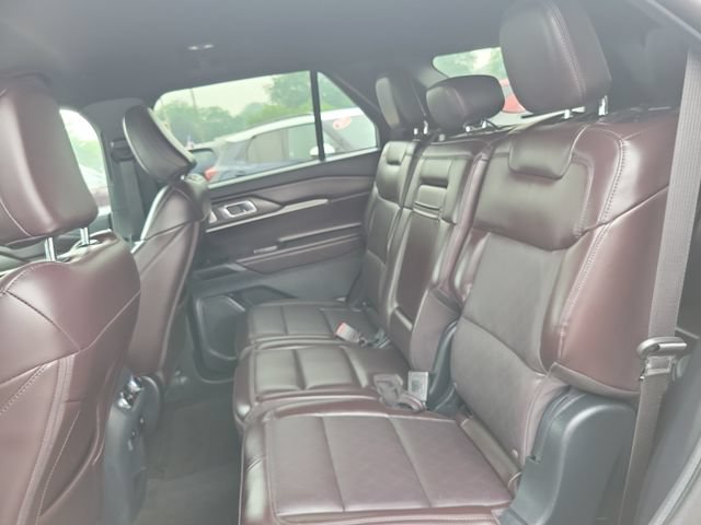 Used 2026 Ford Explorer Platinum AWD/4WD image 27