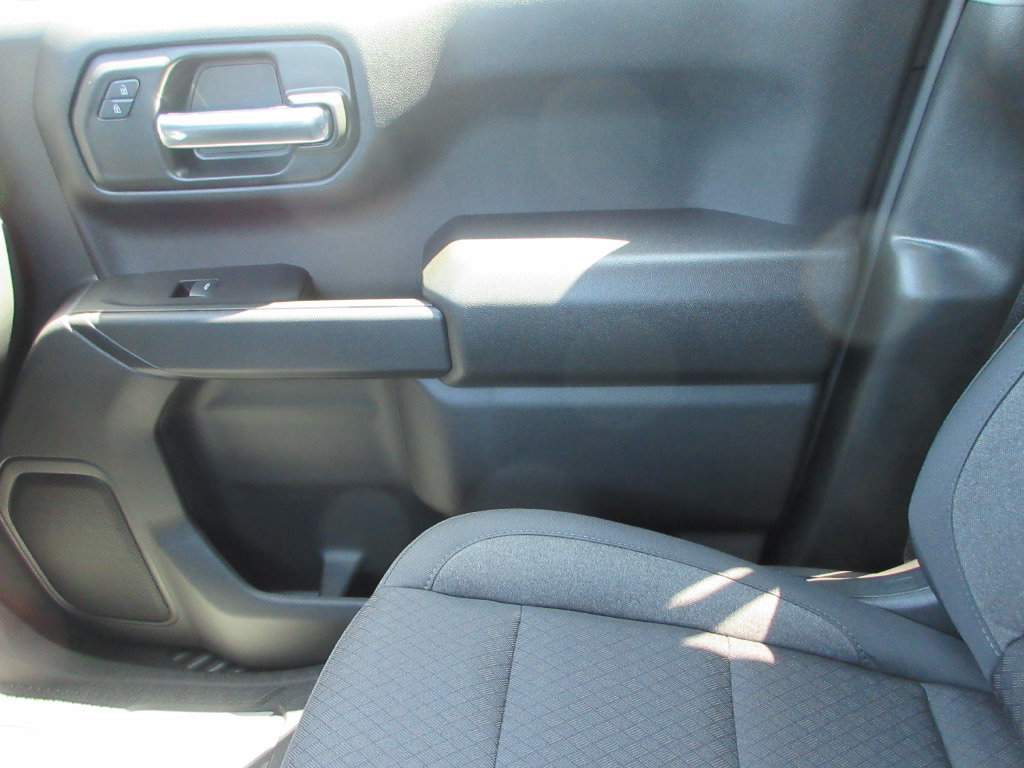 New 2026 Chevrolet Silverado 1500 Custom w/ Turbomax Blackout Package AWD/4WD image 34