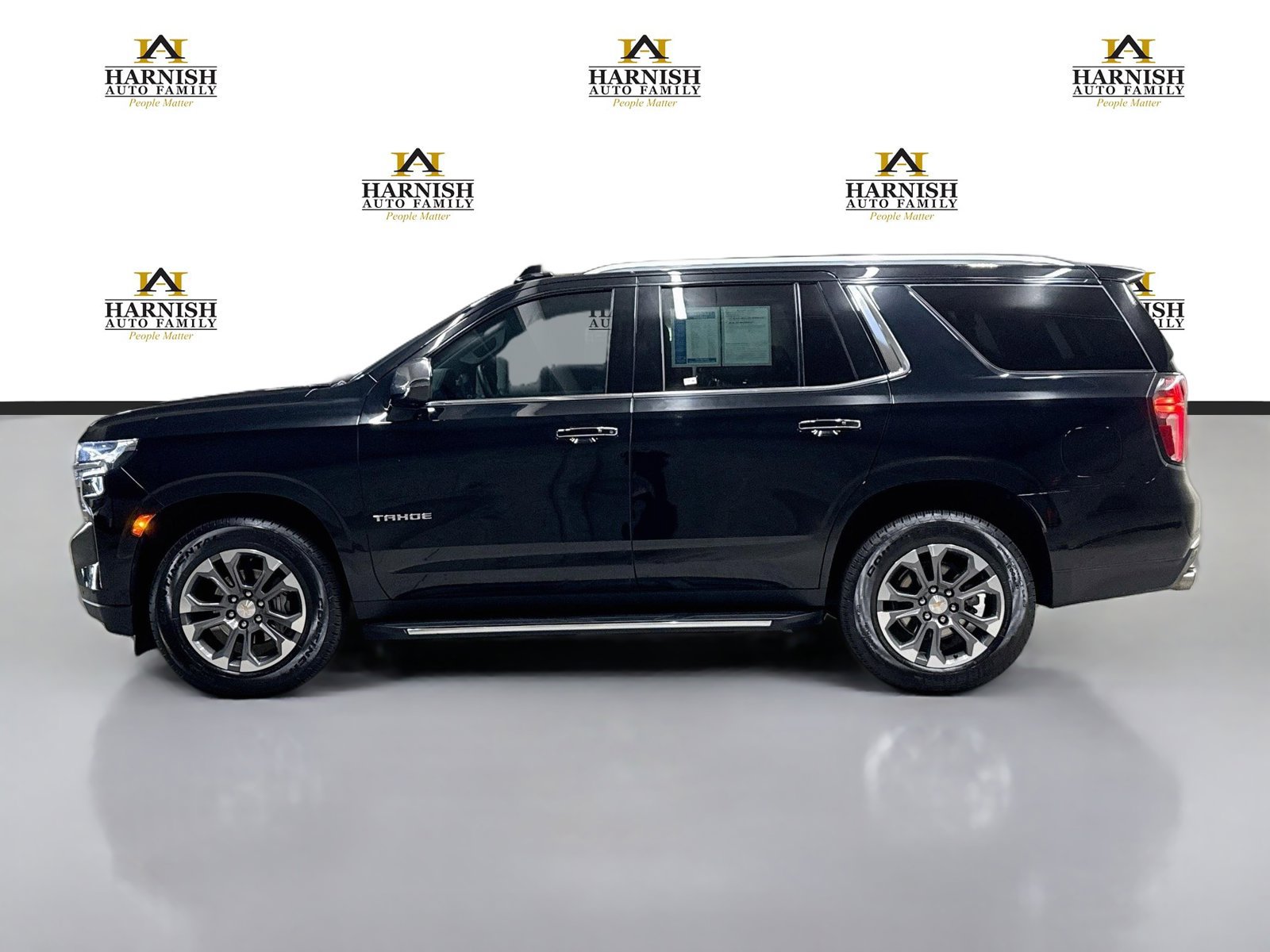 Used 2023 Chevrolet Tahoe Premier AWD/4WD image 10