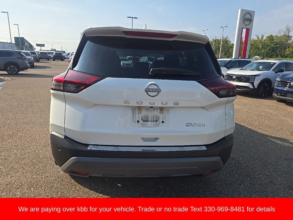 Used 2023 Nissan Rogue SV AWD/4WD image 6