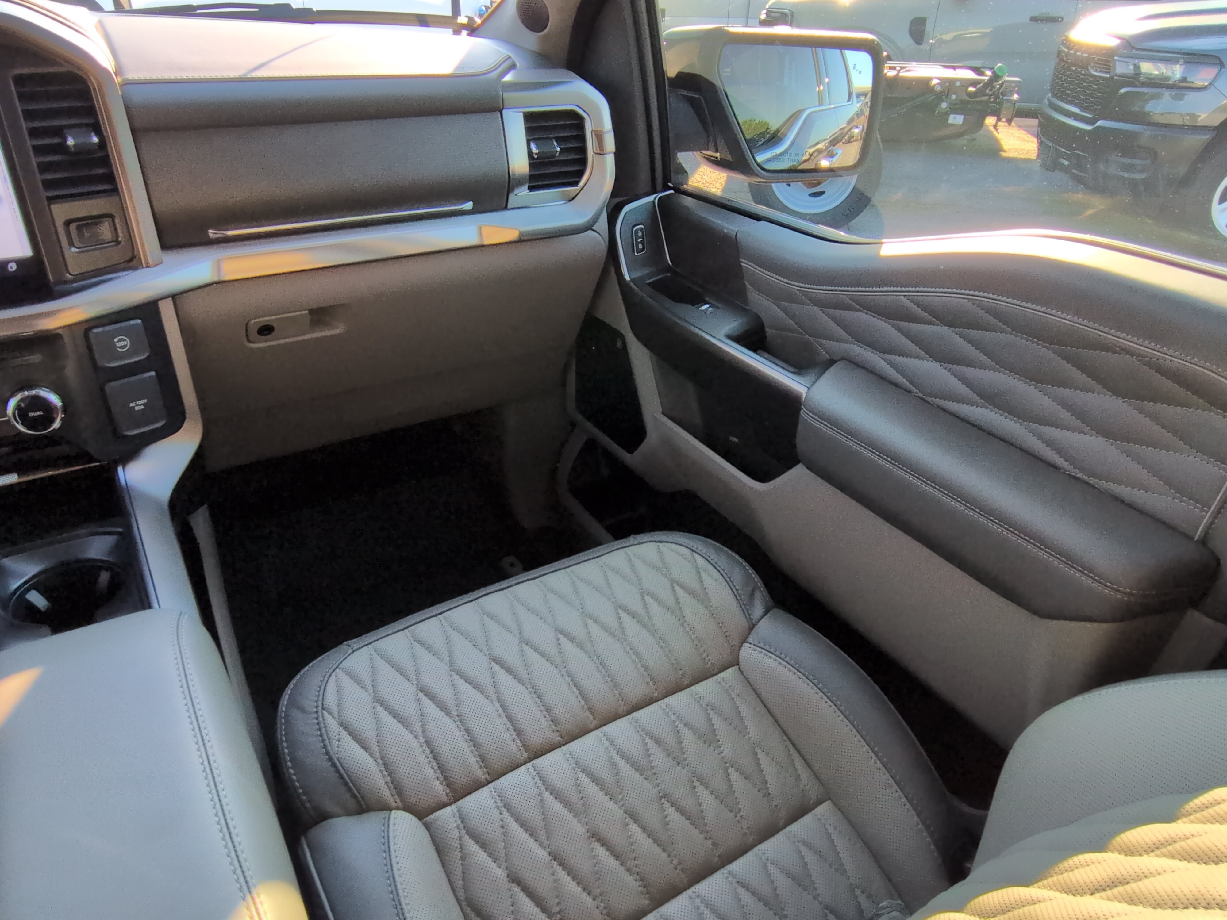 Used 2025 Ford F150 Platinum w/ Equipment Group 703A Plus AWD/4WD image 15