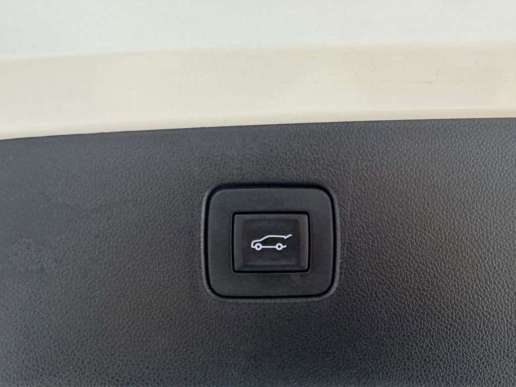 Certified 2024 Buick Envista Avenir FWD image 22