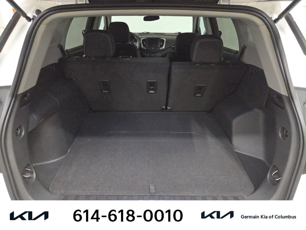 Used 2023 GMC Terrain SLE w/ Driver Convenience Package FWD image 21
