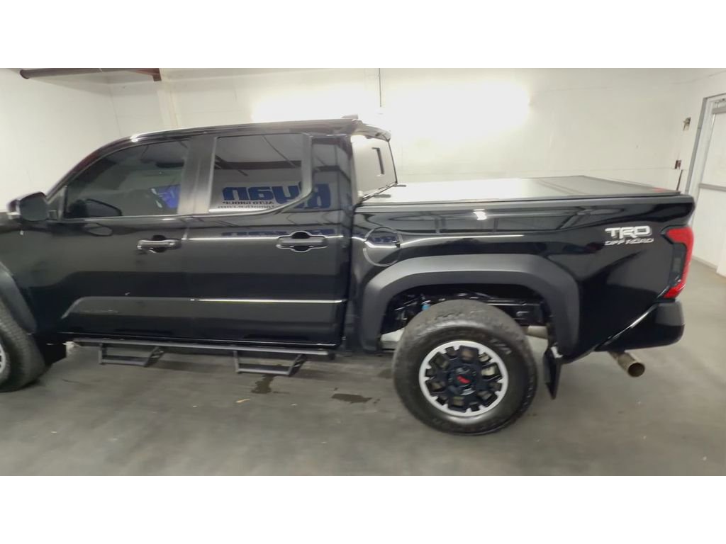 Used 2024 Toyota Tacoma TRD Off-Road w/ TRD Off Road Premium Package image 6