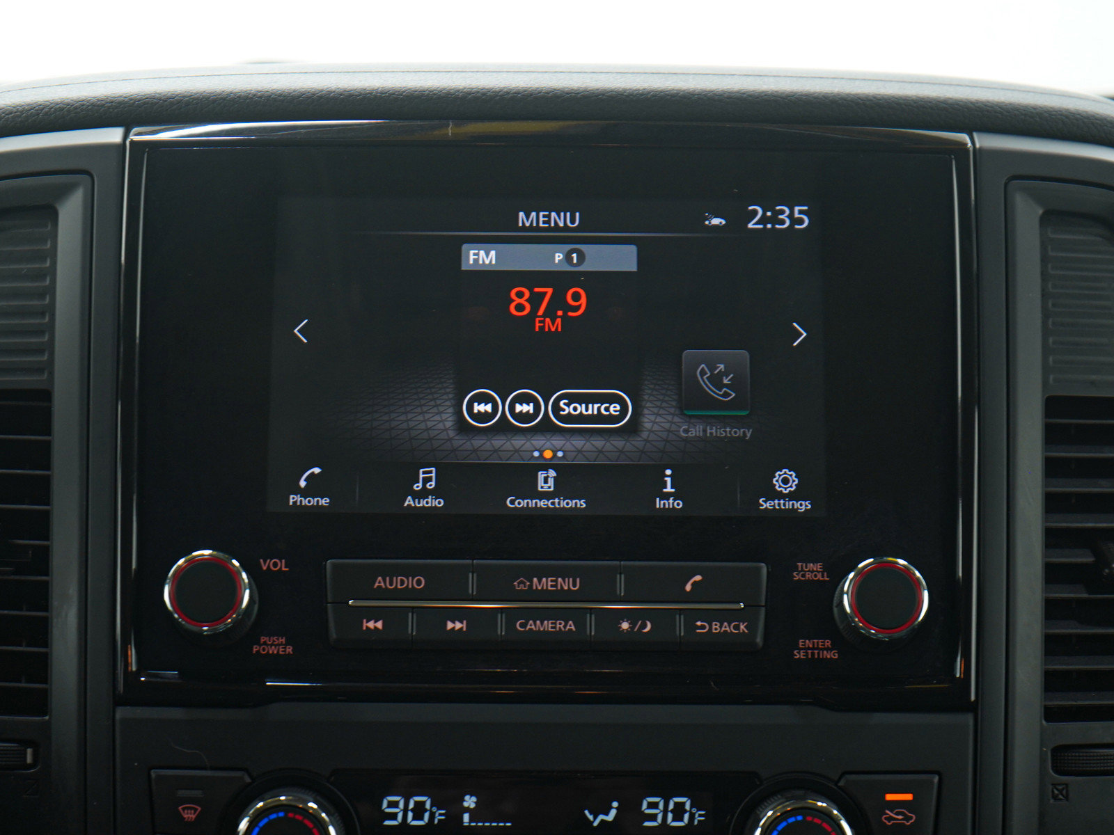 Used 2024 Nissan Titan SV w/ SV Convenience Package image 20