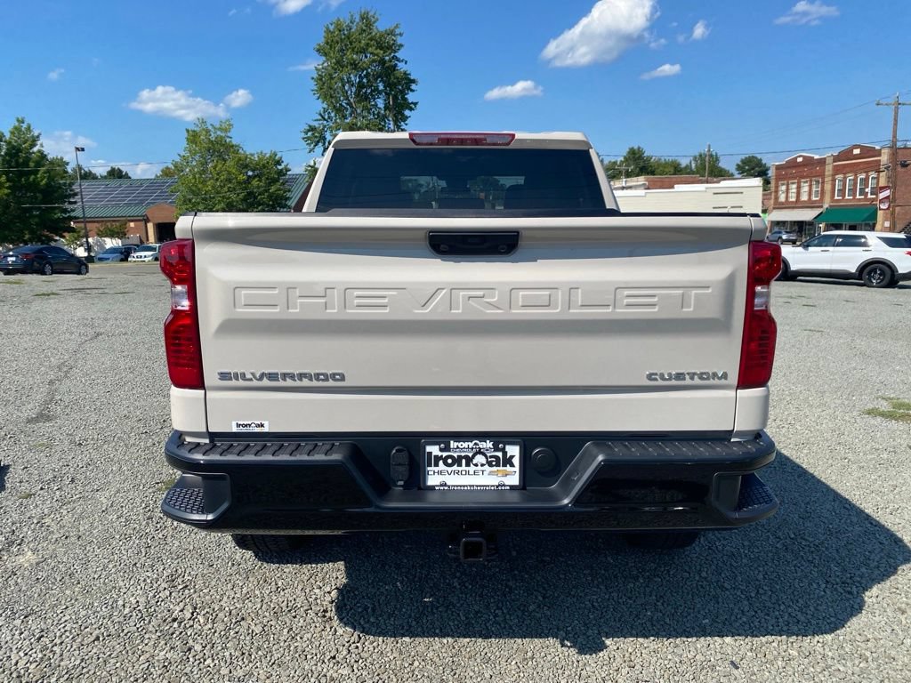 New 2026 Chevrolet Silverado 1500 Custom Trail Boss AWD/4WD image 3