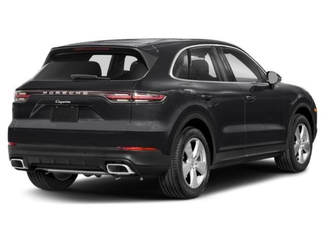 Used 2022 Porsche Cayenne Platinum Edition image 2