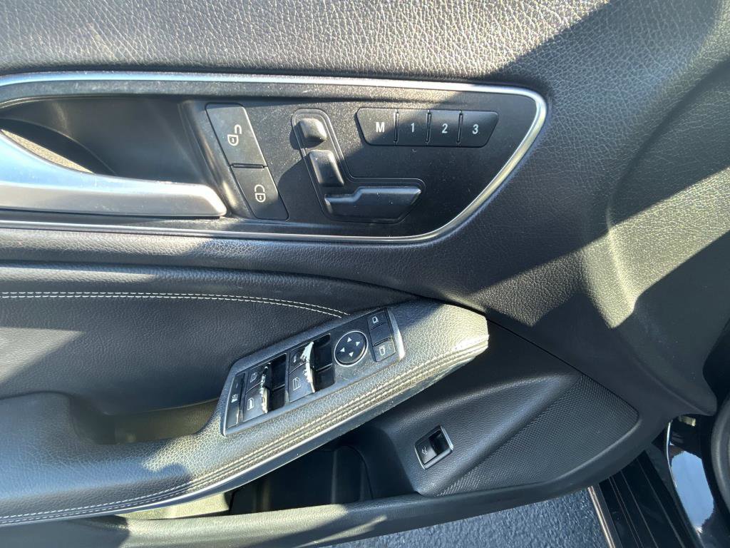 Used 2015 Mercedes-Benz CLA 250 4MATIC image 19