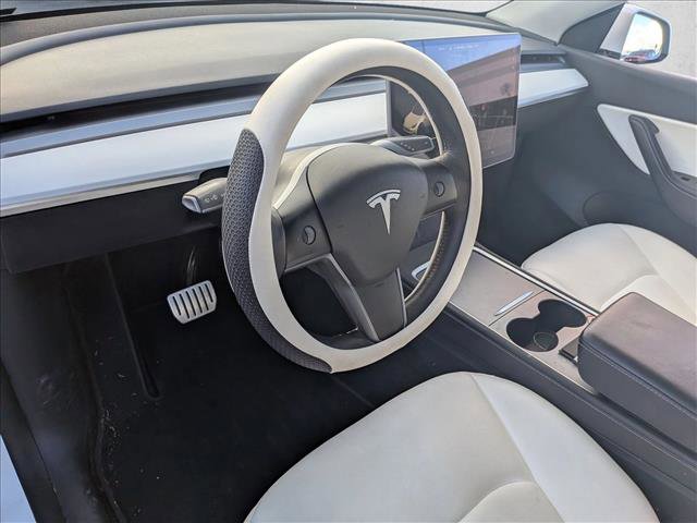 Used 2022 Tesla Model Y Performance image 9