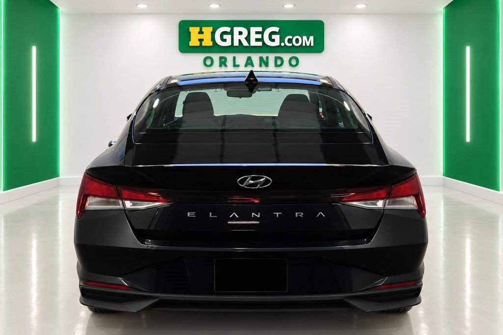 Used 2023 Hyundai Elantra SEL w/ Cargo Package FWD image 8