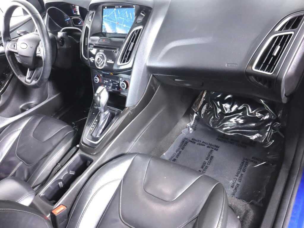 Used 2018 Ford Focus Titanium w/ Titanium Technology Package FWD image 43