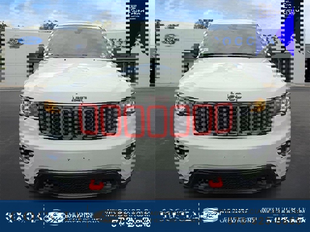 Used 2018 Jeep Grand Cherokee Trailhawk image 2