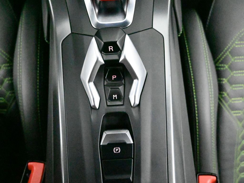 Used 2023 Lamborghini Huracan EVO image 25