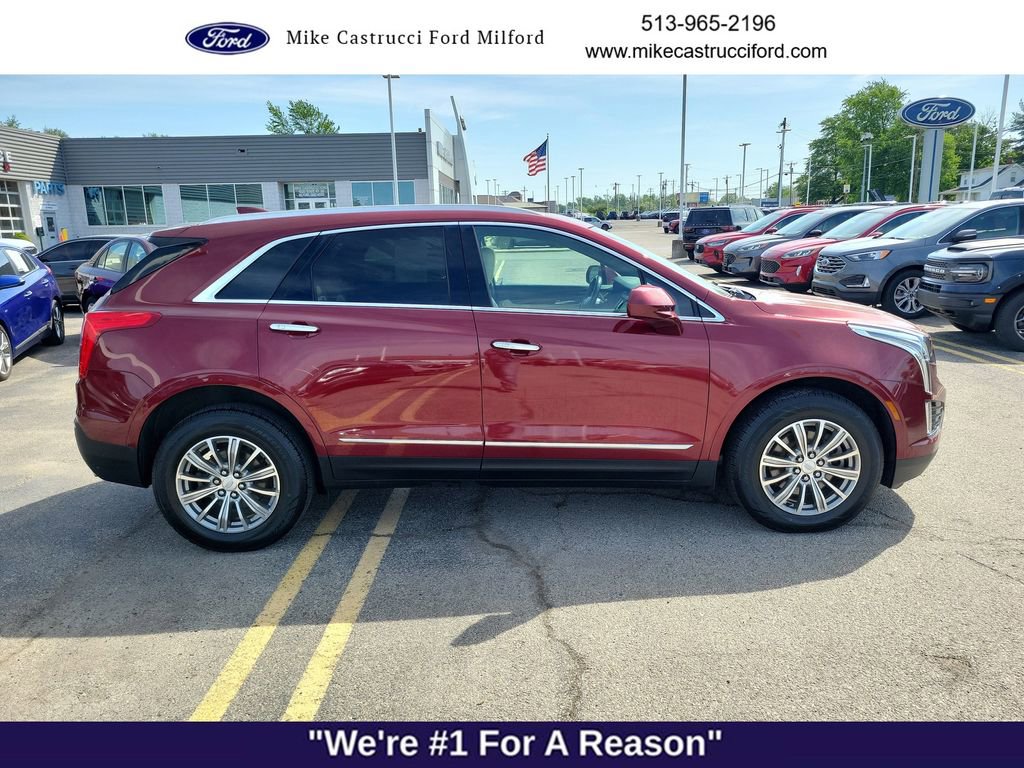 Used 2017 Cadillac XT5 Luxury w/ Driver Awareness Package image 6