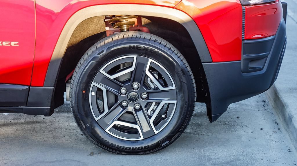 New 2026 Jeep Cherokee Limited AWD/4WD image 11